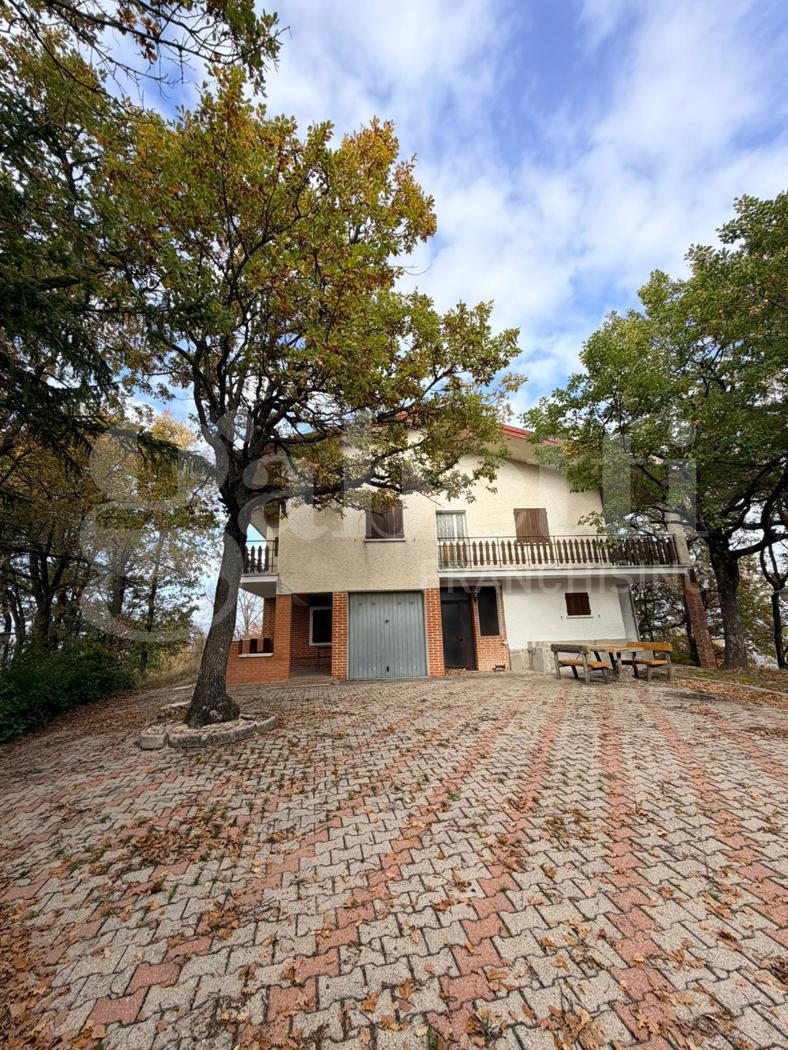 Casa indipendente con giardino a Monzuno