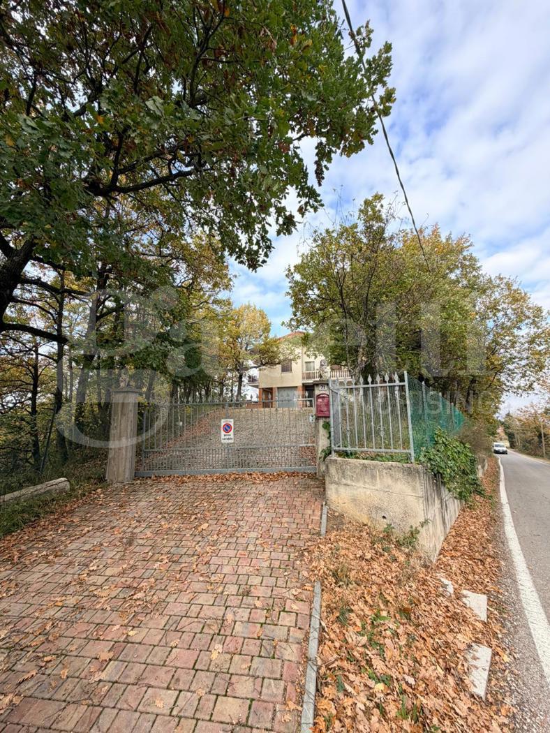 Casa indipendente con giardino a Monzuno