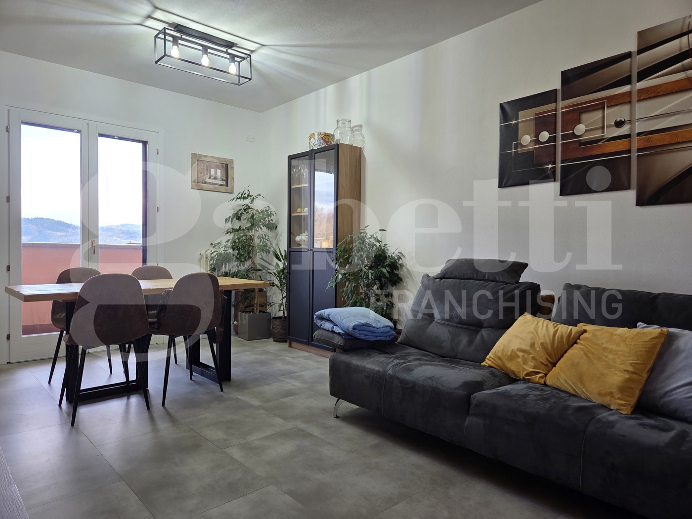 Villa con giardino a Monzuno