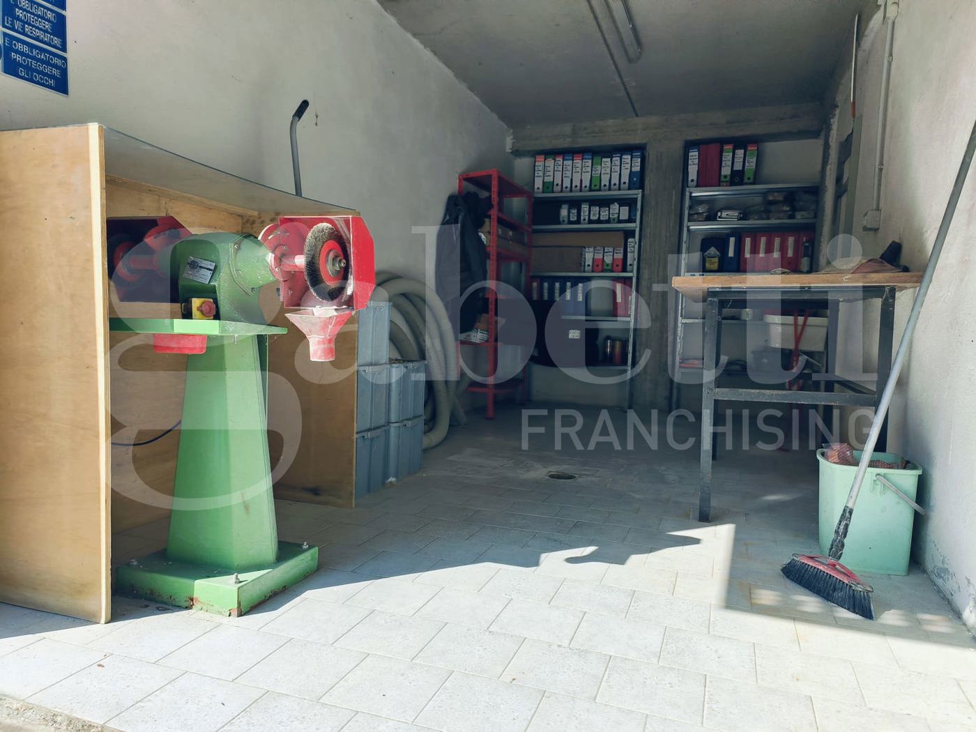 Box/Garage 19mq in vendita a Marzabotto