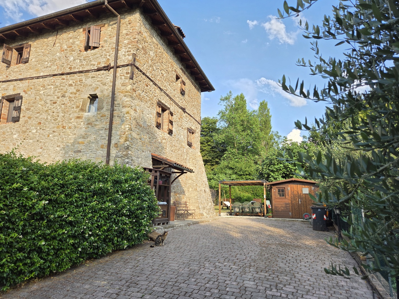 Casa indipendente in vendita a Monte San Pietro