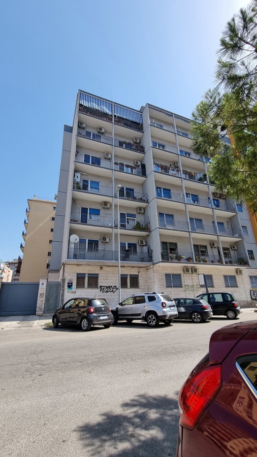 Appartamento in affitto a Taranto