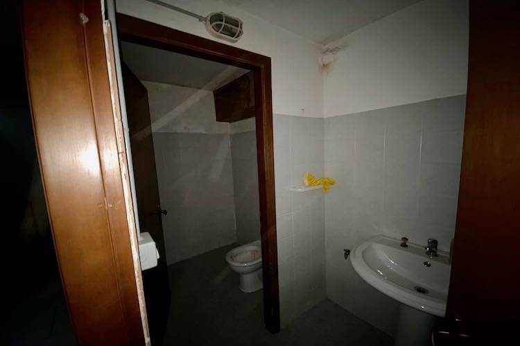 Locale commerciale in vendita a Roma, Tor Bella Monaca