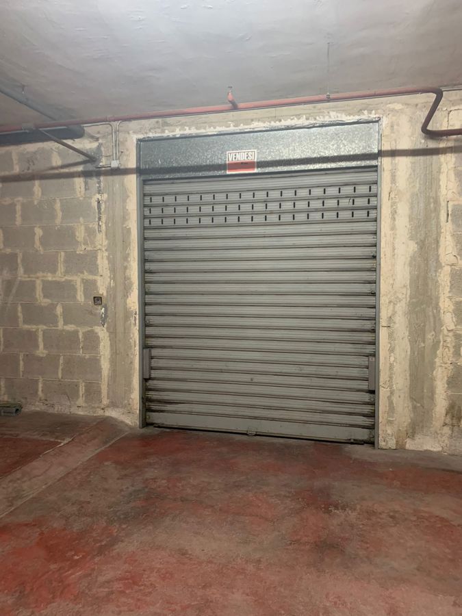 Box/Garage 60mq in vendita a Bari