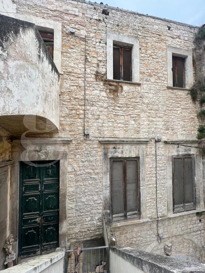 Stabile/Palazzo in vendita a Bitonto