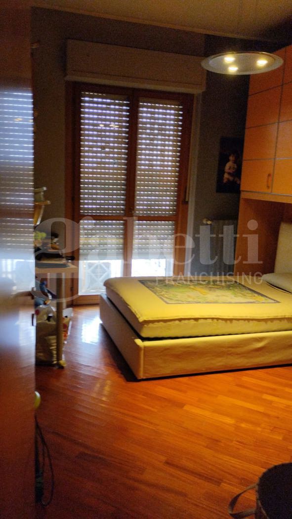 Attico con box a Bari