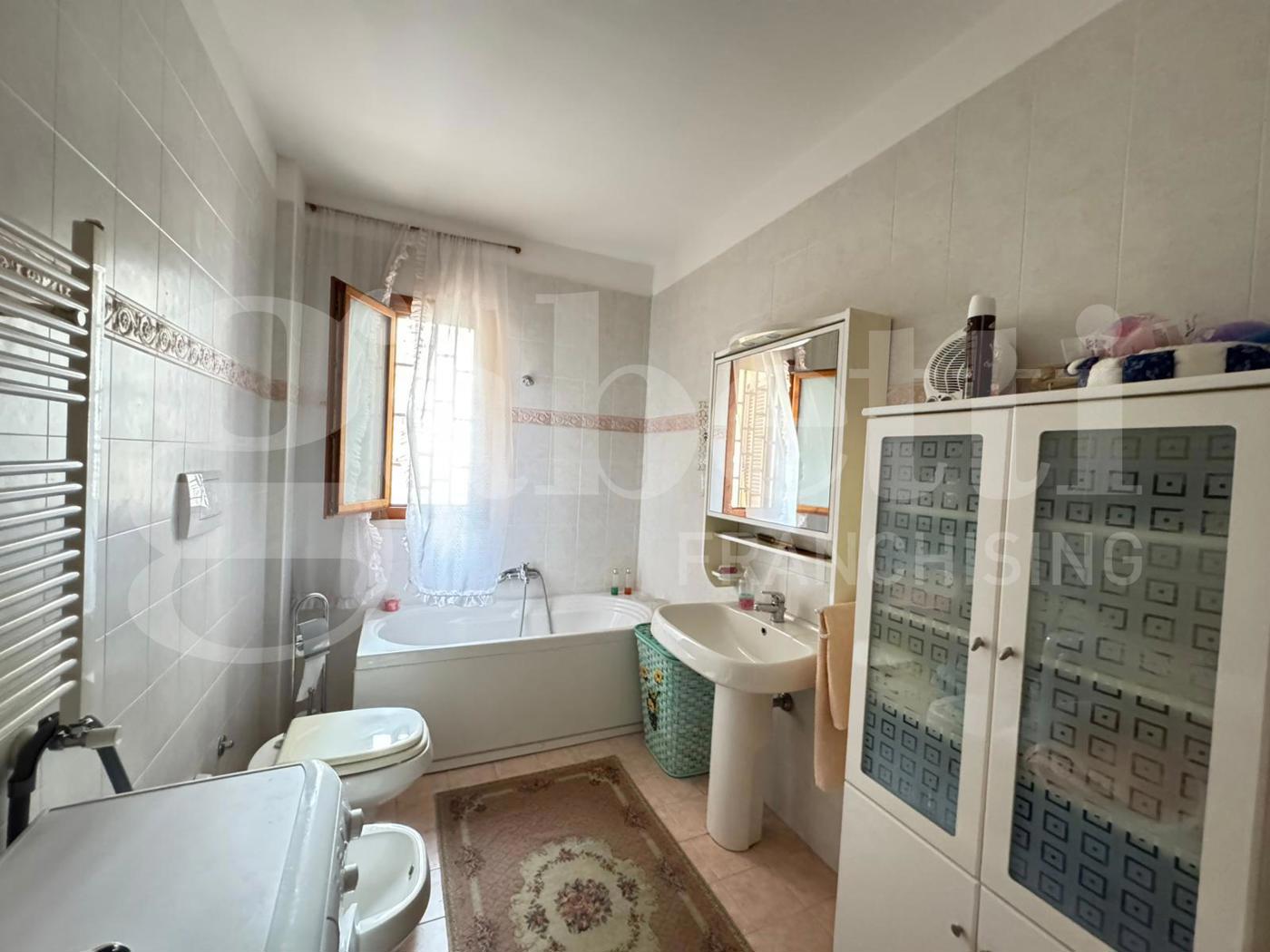 Quadrilocale con box a Giovinazzo