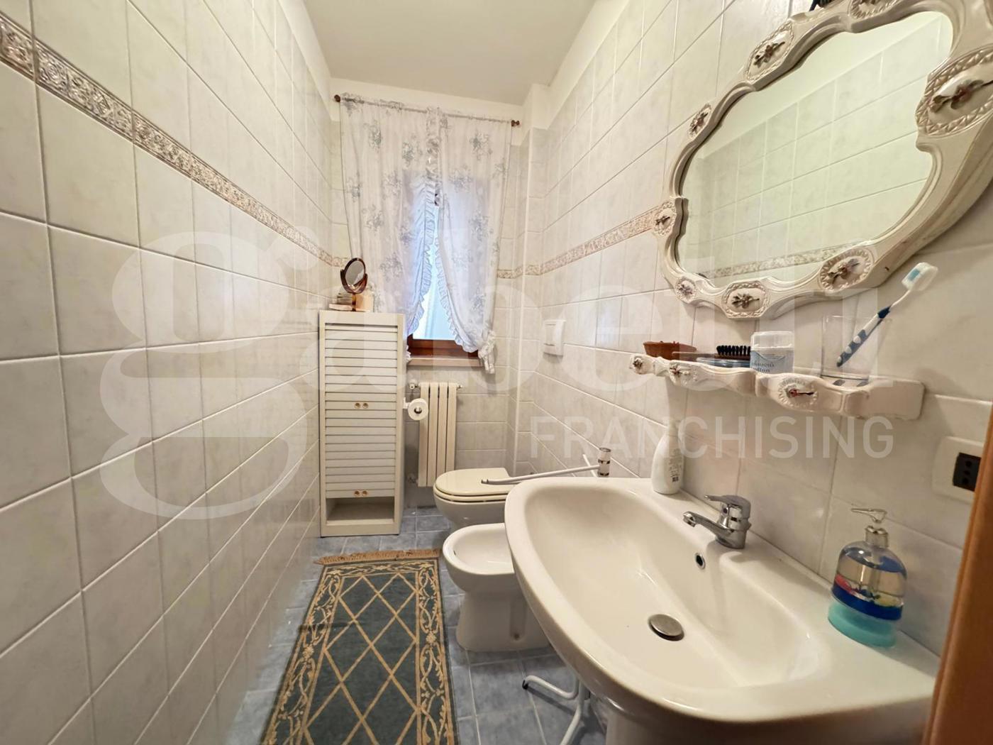 Quadrilocale con box a Giovinazzo