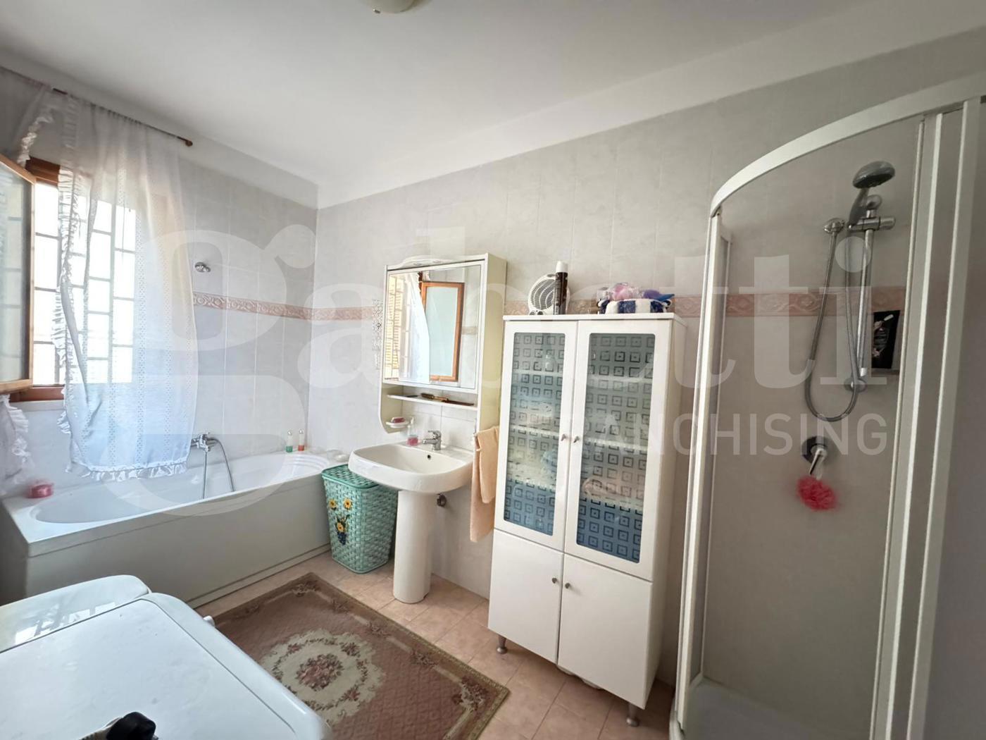 Quadrilocale con box a Giovinazzo