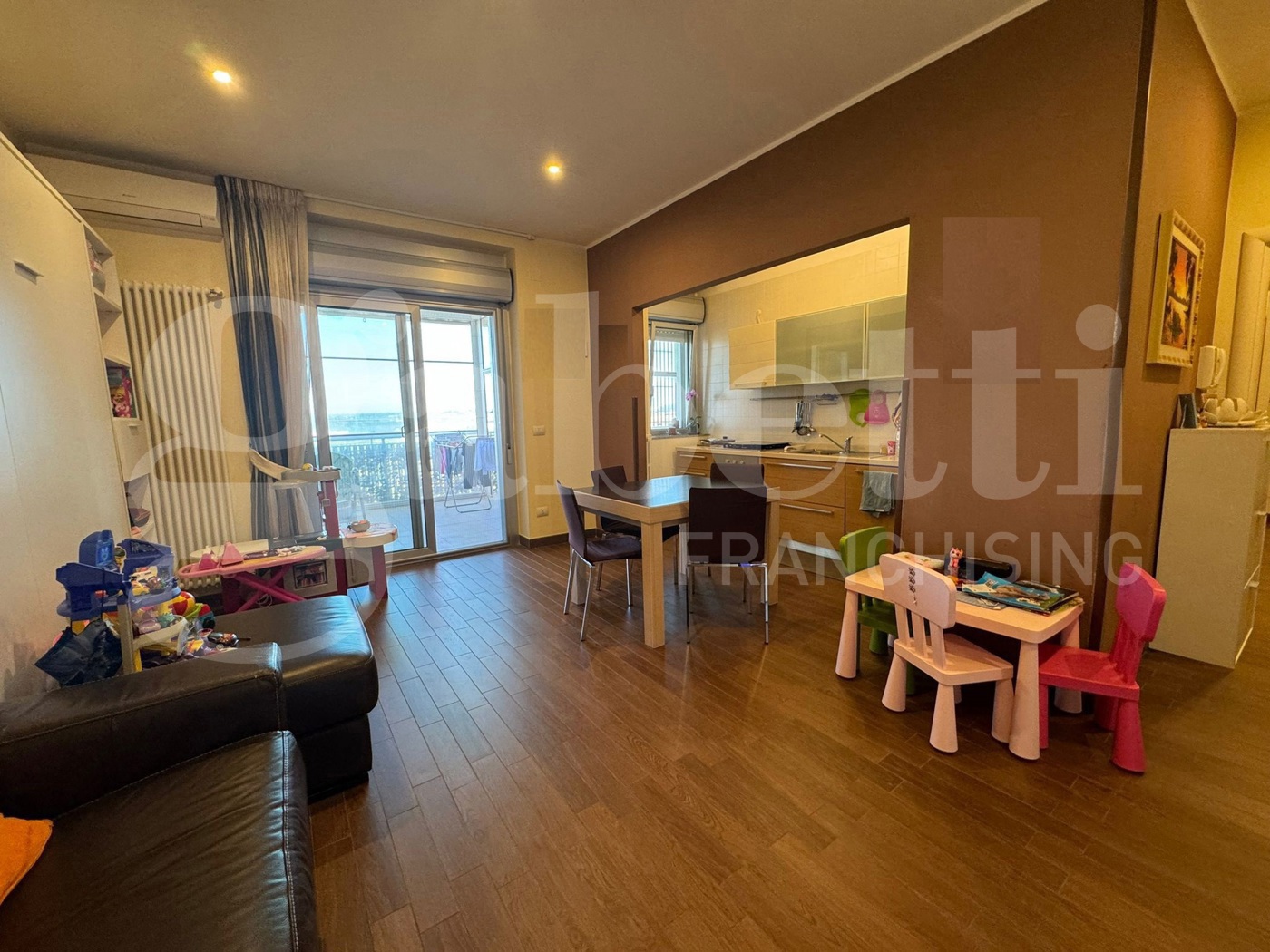 Trilocale ristrutturato a Bari