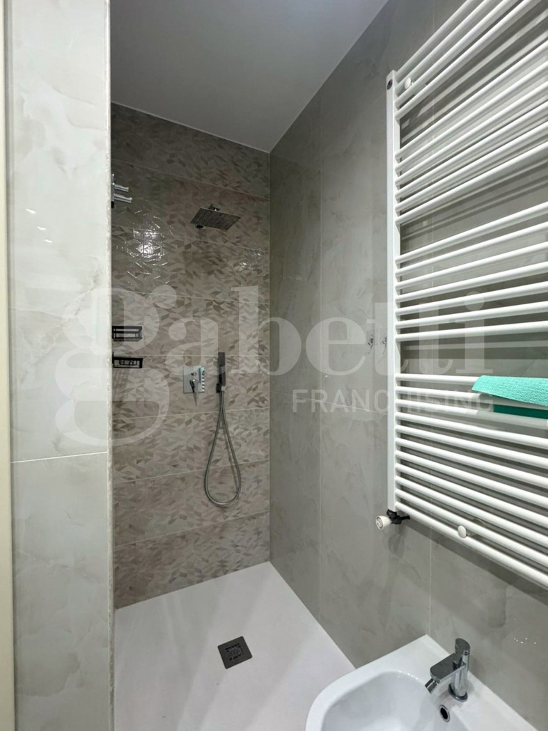 Trilocale ristrutturato a Bari