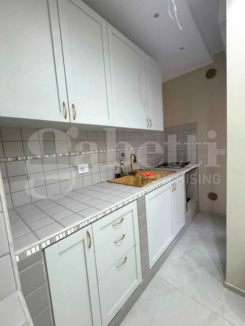 Trilocale ristrutturato a Bari