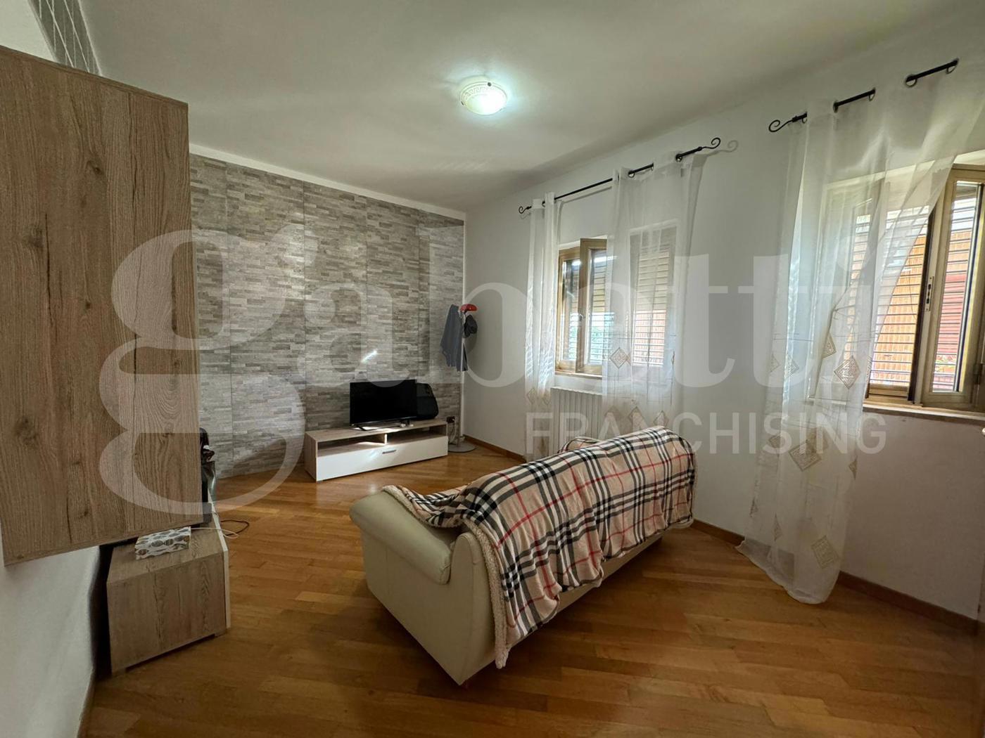 Villa Bifamiliare con giardino a Bari