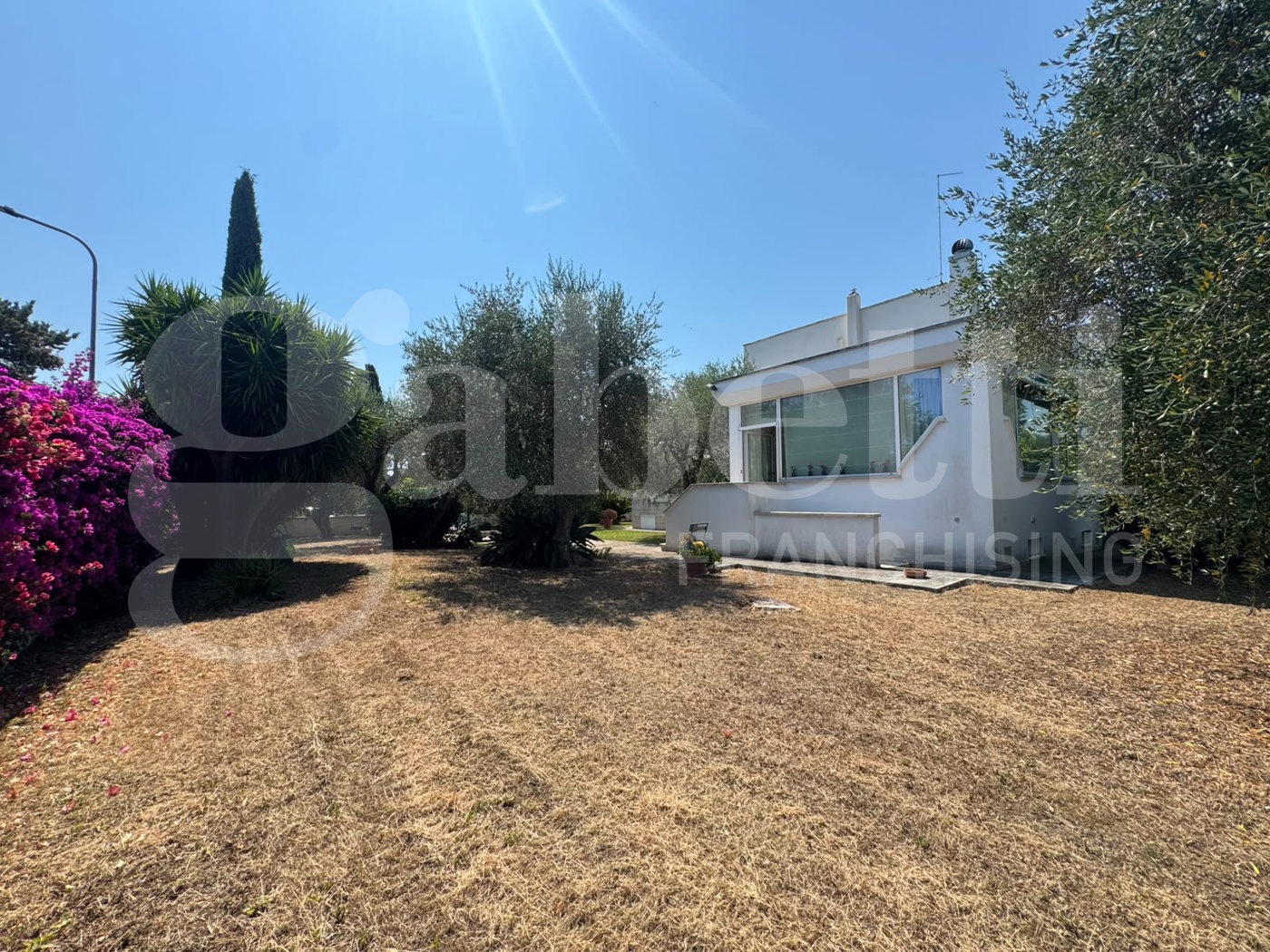 Villa con giardino a Bari