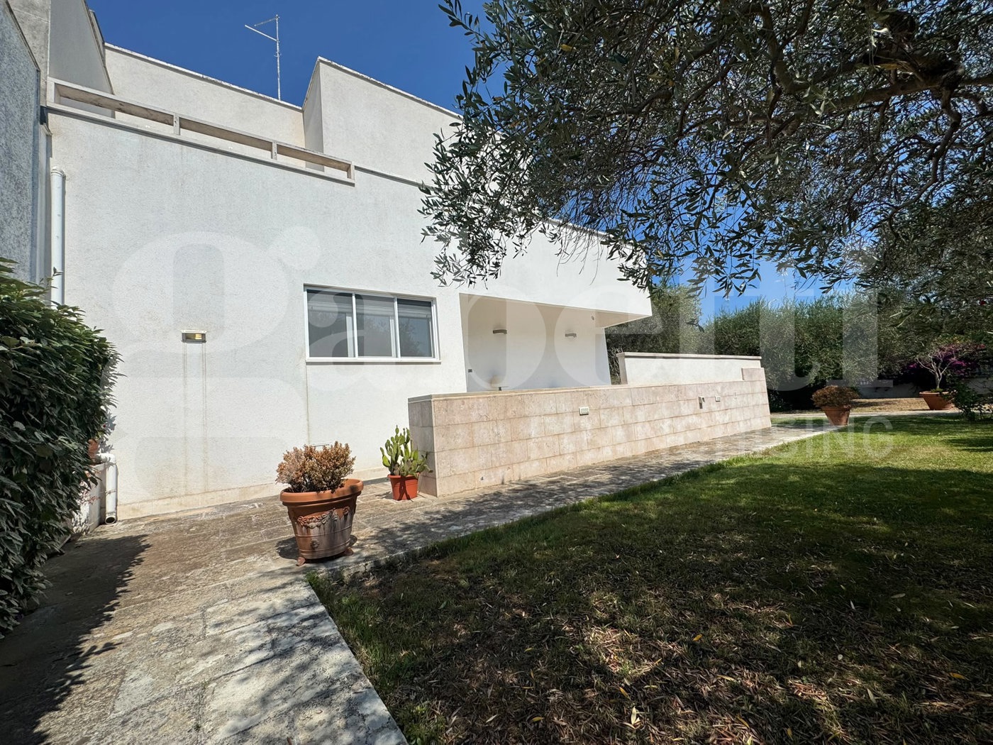 Villa con giardino a Bari