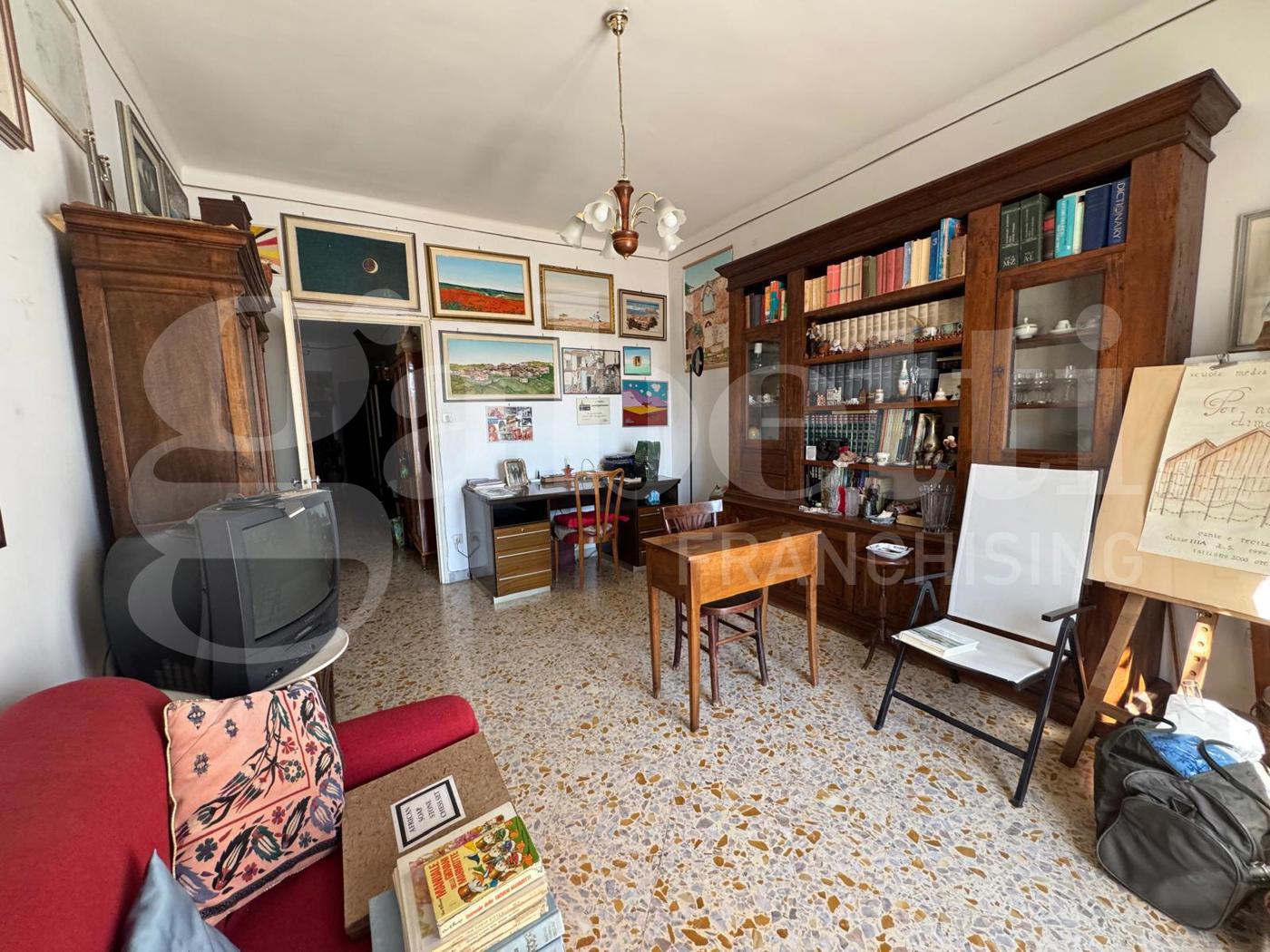 Quadrilocale da ristrutturare a Bitonto