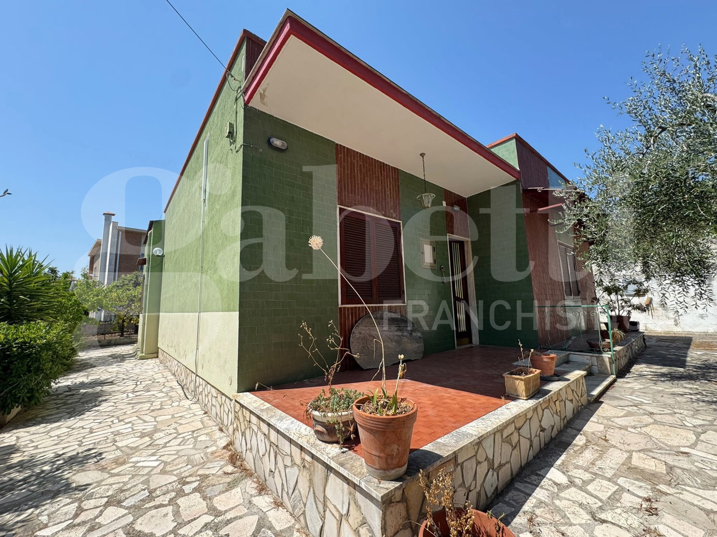 Villa con giardino a Bari