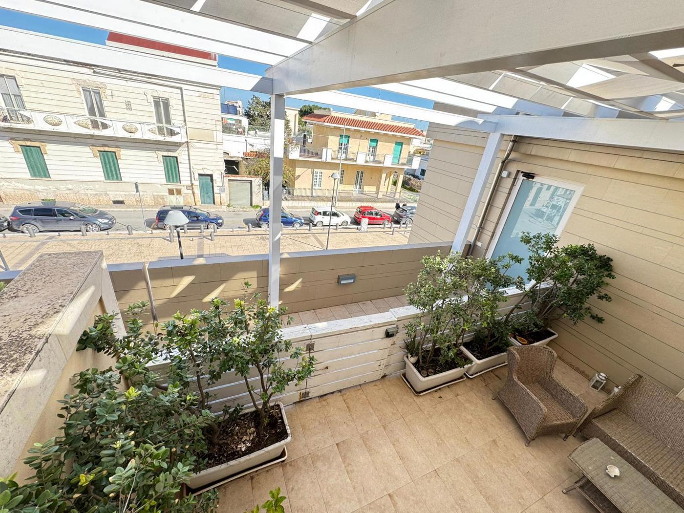 Trilocale arredato in affitto a Bari