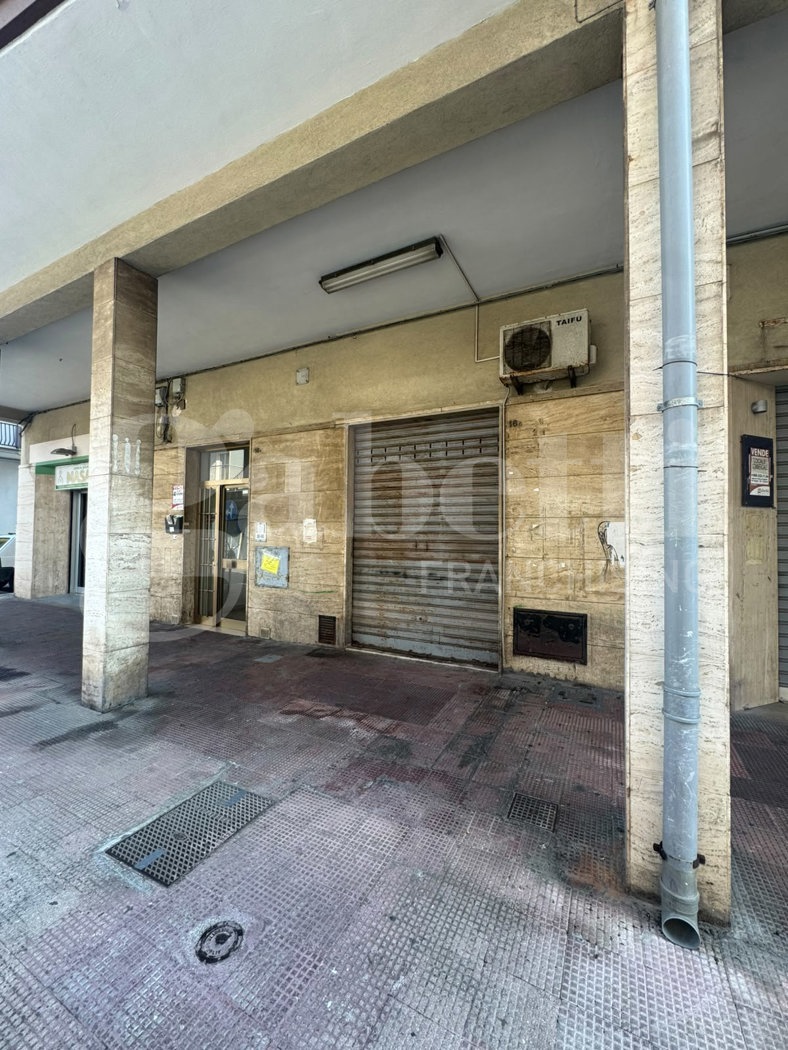 Negozio in vendita a Bari