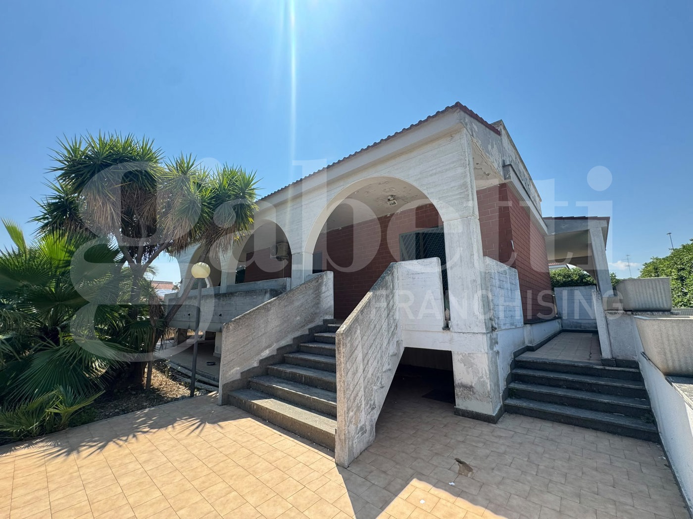 Villa con giardino a Bari