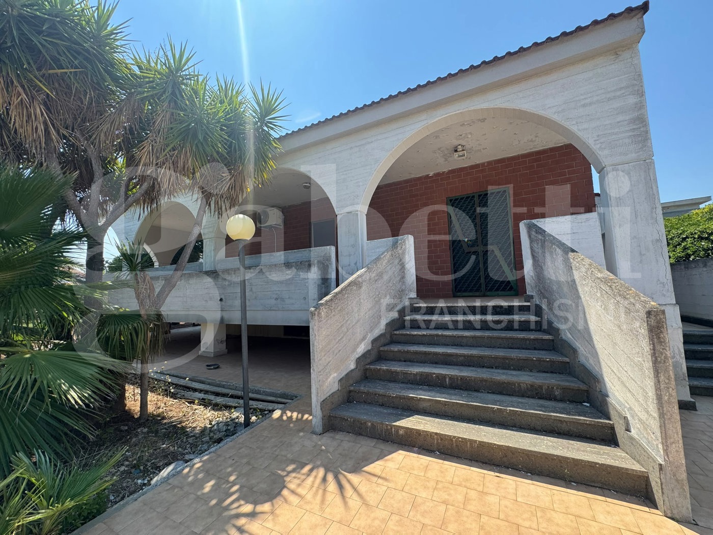 Villa con giardino a Bari