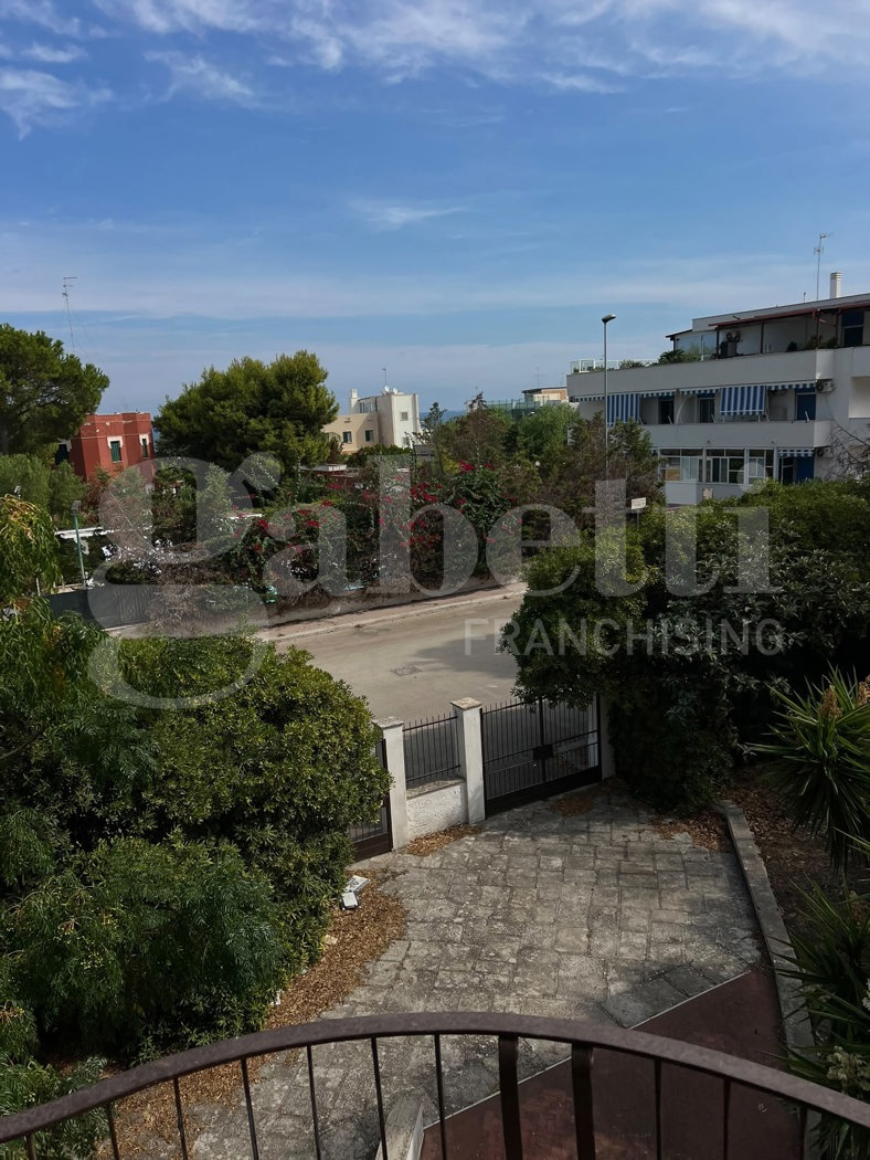 Villa con giardino a Bari
