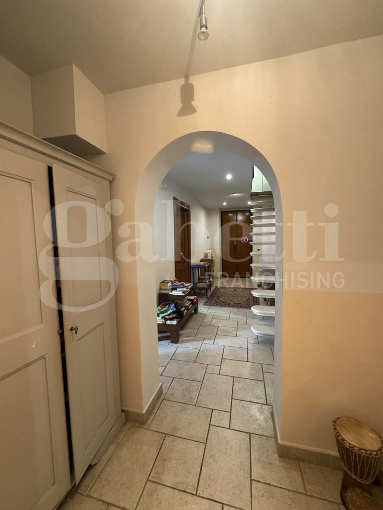 Trilocale con giardino a Bari