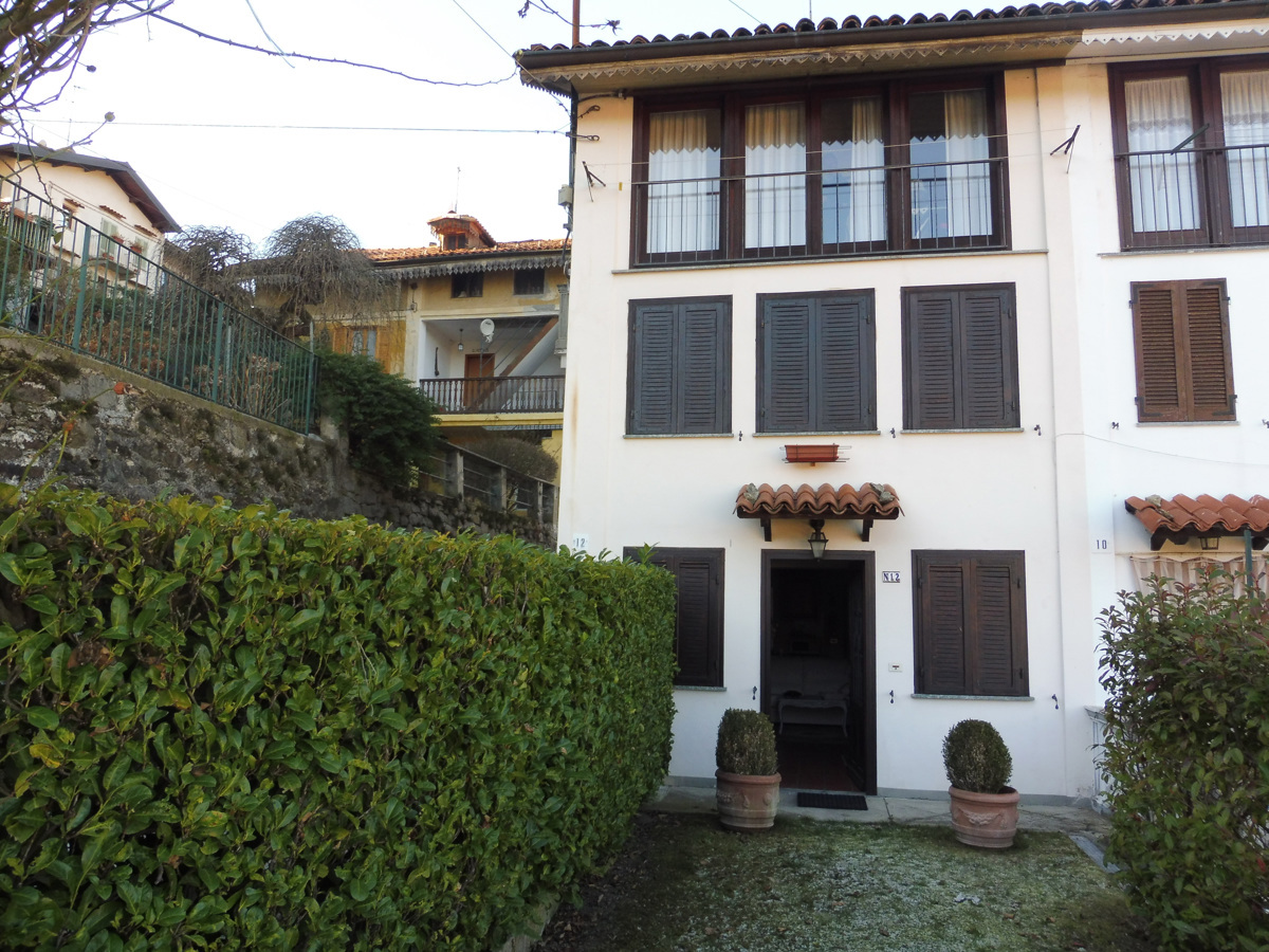 Casa indipendente con giardino a Biella