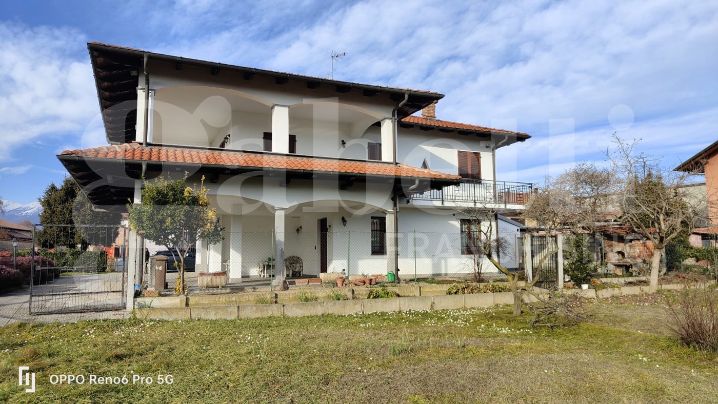 Casa indipendente con giardino a Ponderano