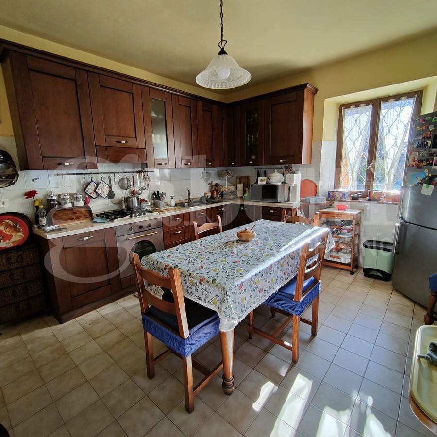 Casa indipendente con giardino a Biella