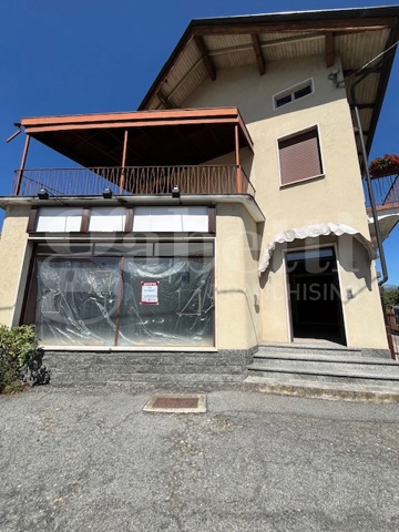 Negozio in vendita a Candelo