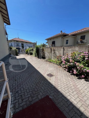 Negozio in vendita a Candelo