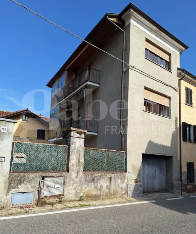 Casa indipendente da ristrutturare a Biella