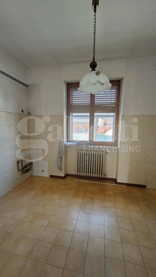 Quadrilocale con giardino a Camburzano