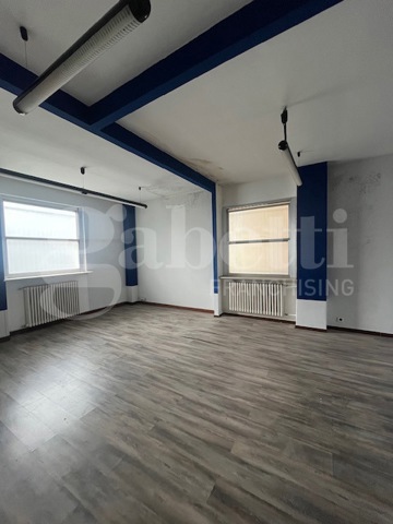 Capannone in vendita a Biella