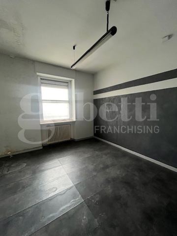 Capannone in vendita a Biella