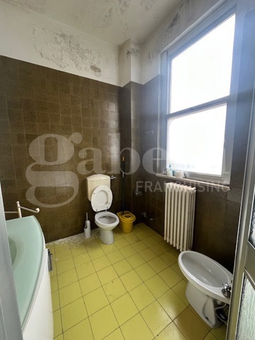 Capannone in vendita a Biella