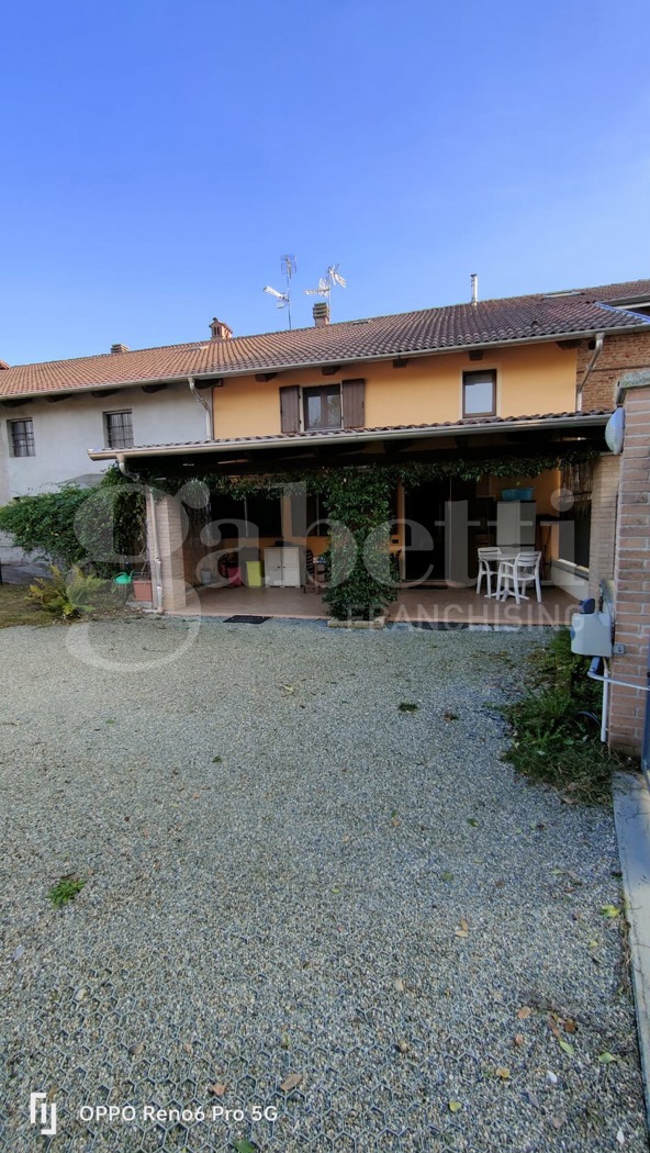Casa indipendente con giardino a Ponderano