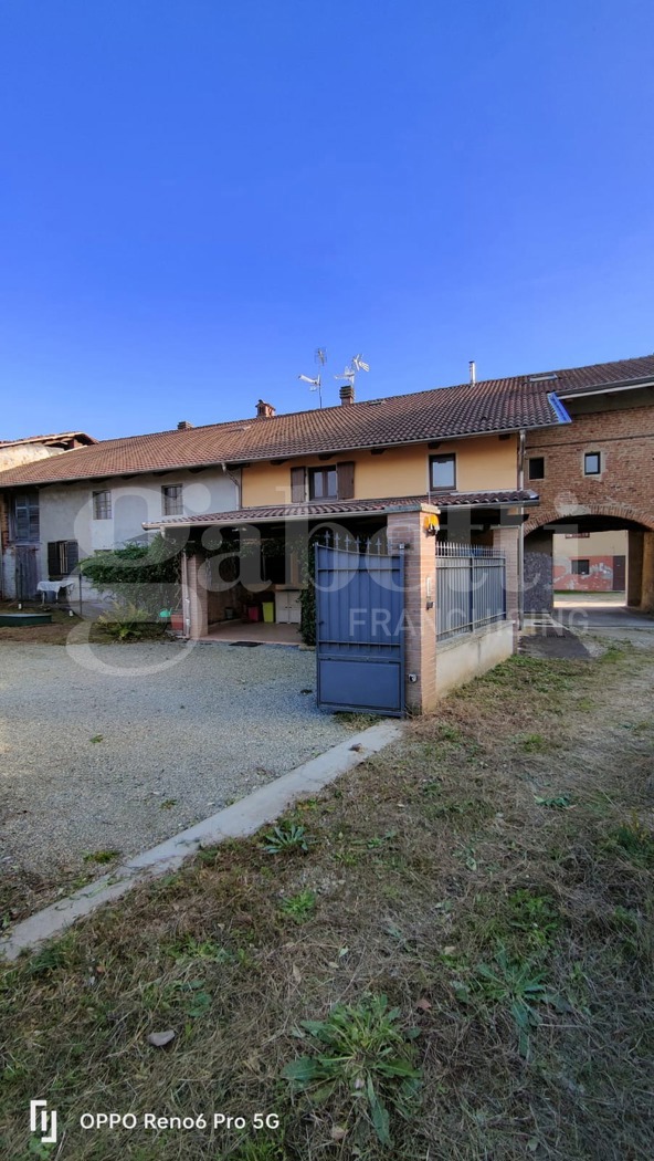 Casa indipendente con giardino a Ponderano
