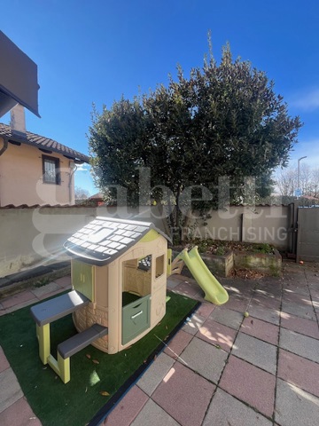 Casa indipendente in vendita a Biella