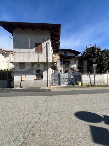 Casa indipendente in vendita a Biella