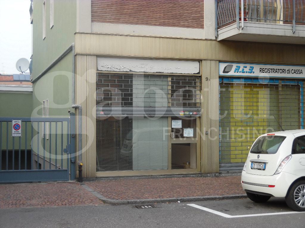 Negozio in affitto a Biella