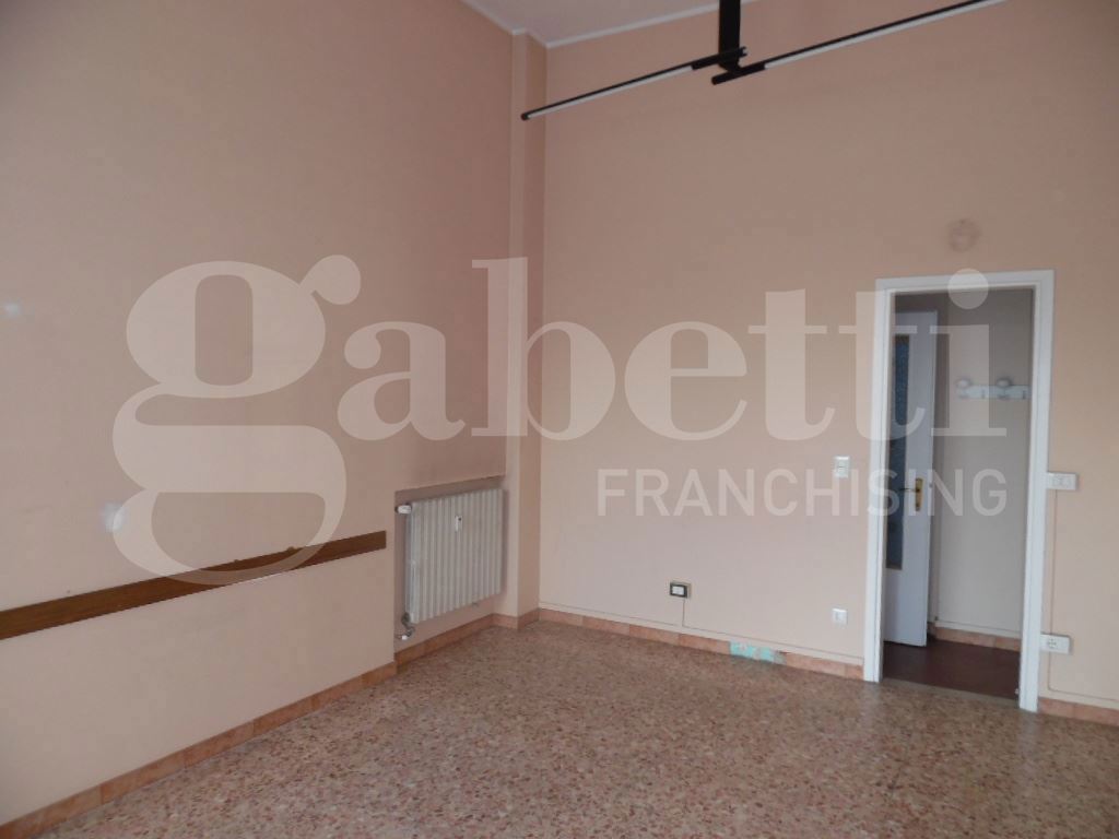 Negozio in affitto a Biella