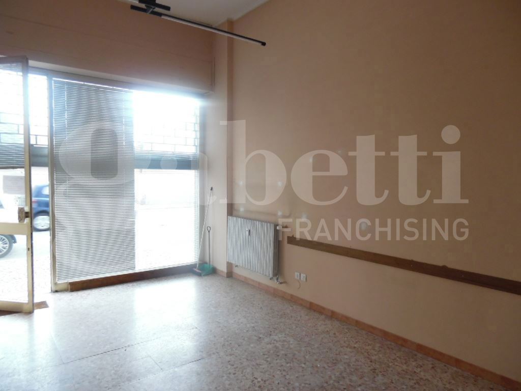 Negozio in affitto a Biella