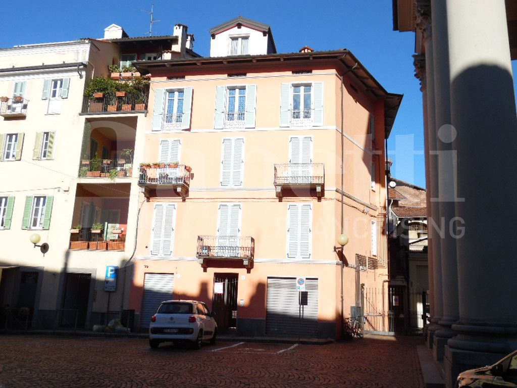 Trilocale arredato in affitto a Biella