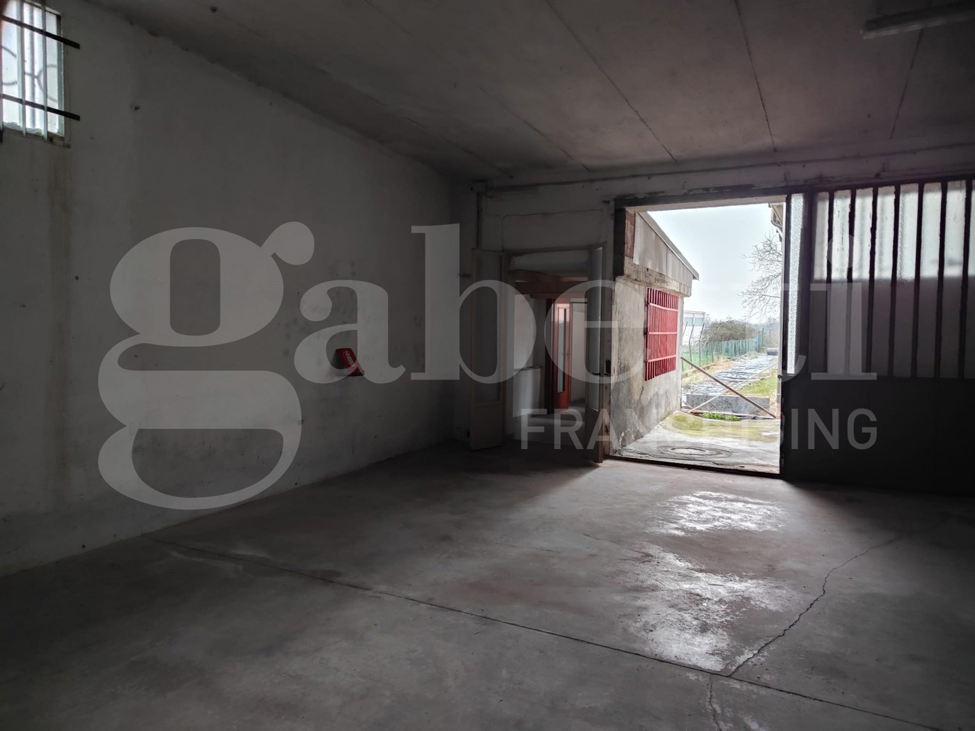 Magazzino in vendita a Camburzano