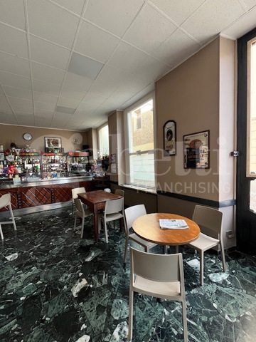 Attivit� commerciale Bar e tabacchi in vendita a Biella