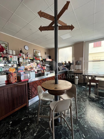 Attivit� commerciale Bar e tabacchi in vendita a Biella
