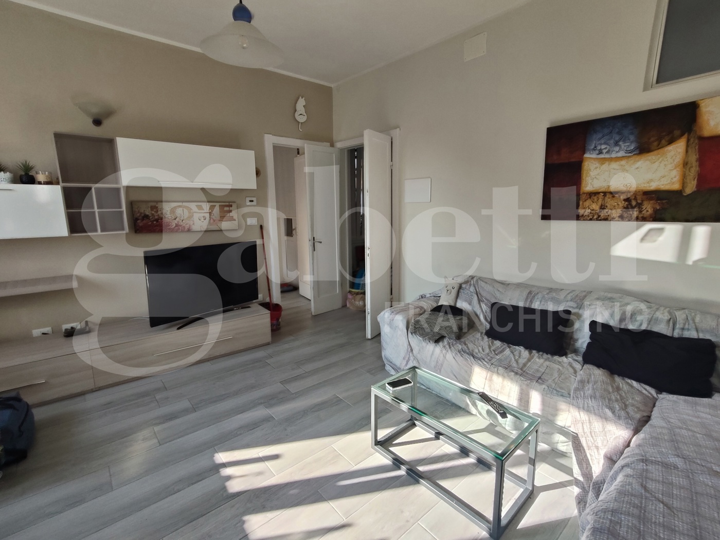 Trilocale arredato in affitto a Biella