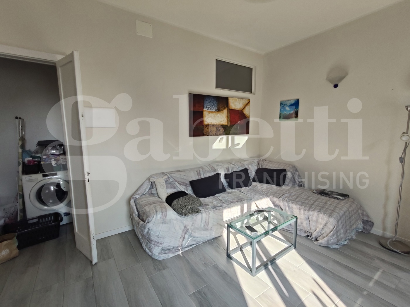 Trilocale arredato in affitto a Biella